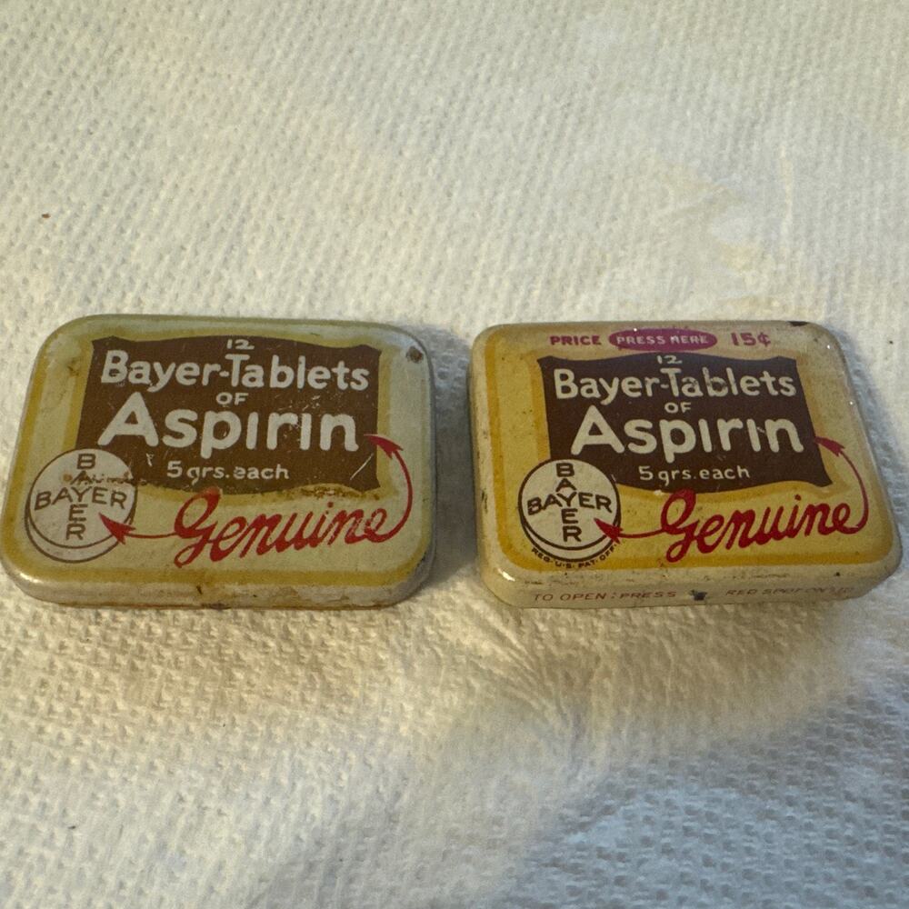 Lot of 2 Vintage Bayer Aspirin Tins w/inserts Pocket Medicine Advertising USA